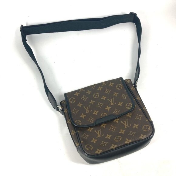 LOUIS VUITTON Black Monogram Canvas Pochette Shoulder Bag - Picture 8 of 12